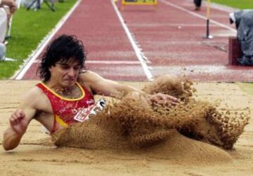 Lamela durante la final de salto de longitud de los Campeonatos de Europa celebrados en Munich en 2002. Consiguió el bronce.