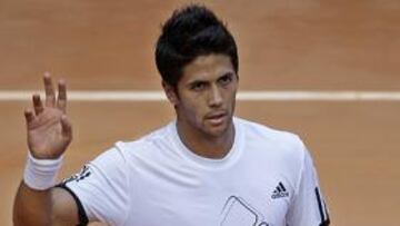 En la pista Manolo Santana, y en uno de los duelos más atractivos de la jornada, Verdasco impuso su mejor puesta a punto ante el campeón de la edición del 2003. Otro español, Tommy Robredo, completó una gran remontada ante el estadounidense Mardy Fish, mientras que Albert Montañés no pudo superar al alemán Melzer, que será el primer rival de Nadal en la competición.