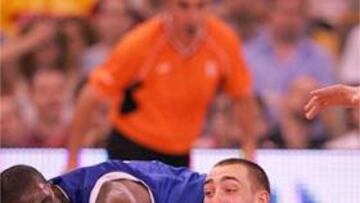 <B>LOS DOS MEJORES.</B> Real Madrid y Tau, los dos mejores de la liga regular, jugarán la final de la ACB.