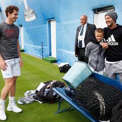Murray warms up for Queens with Beckham’s son