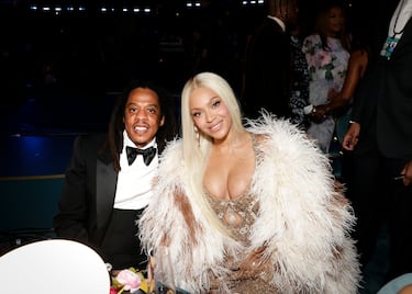 Jay-Z y Beyoncé durante la gala de los Premios Grammys 2025 celebrados en Los Ángeles.