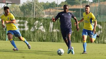 Adrián Ramos salió de inicio.