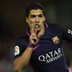 1x1 del Barcelona: depredador Suárez, convincente Alcácer