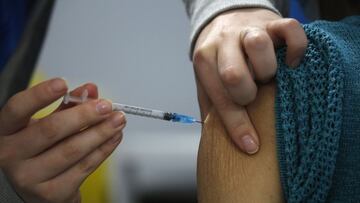 Ya está disponible la fecha en que los mayores de edad recibirán la cuarta dosis de la vacuna contra el Covid-19. ¿Qué debes hacer para acceder a la inoculación?