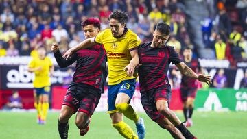 Domingo Balnco (L) of Tijuana, Alan Cervantes (C) of America and Nicolas Diaz (R) of Tijuana during the 13th round match between Tijuana and America as part of the Liga BBVA MX, Torneo Apertura 2024 at Caliente Stadium on October 23, 2024 in Tijuana, Baja California, Mexico.