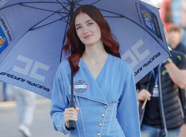 Azafata de parrilla del equipo Gresini Racing.
 