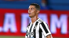Cristiano Ronaldo tells Juventus teammates he's off to Man City