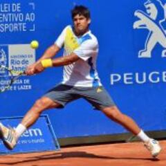 Malla confirma su buen momento y avanza a octavos