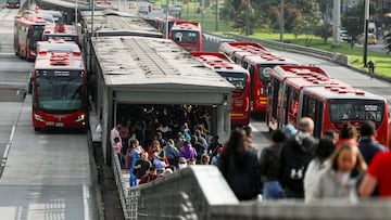 Transmilenio buses run on an avenue during "No Car Day" in Bogota, Colombia February 2, 2023. REUTERS/Luisa Gonzalez