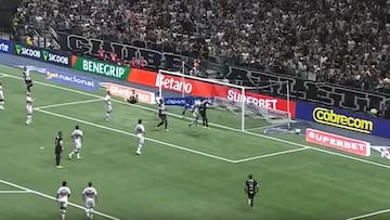 Iván Román marcó su primer gol en Brasil ante un gigante: atención al festejo