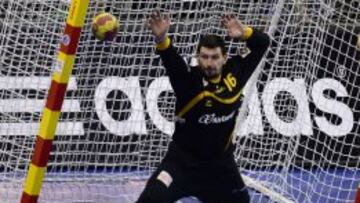 El portero Arpad Sterbik durante el partido de octavos conra Serbia el 21 de enero.