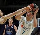 El Real Madrid vence a Obradoiro y se clasifica para el playoff