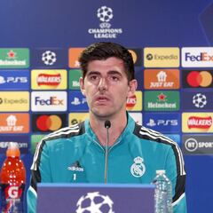 Courtois: "Parece que ganamos por los árbitros y no es así"