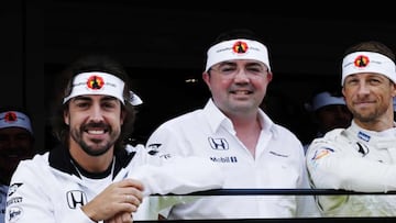 McLaren celebró los 250 GPs de Alonso con un pañuelo