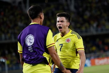 Colombia gana con gol de Fuentes y pasa a la siguiente fase del Sudamericano. 