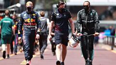 Max Verstappen (Red Bull) y Lewis Hamilton (Mercedes). M&oacute;naco, F1 2021. 