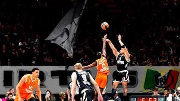 Reuvers lidera el sueño taronja