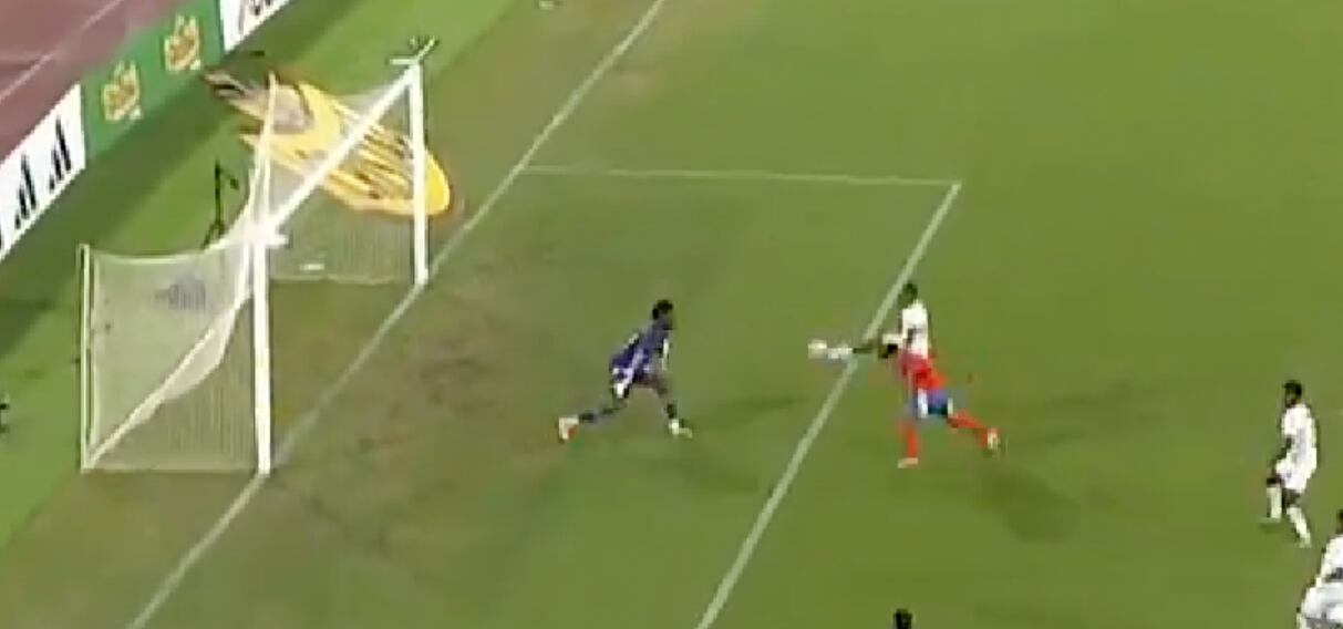 Otro debutante en la Roja responde a la confianza de Gareca: ¡aparición goleadora!
