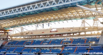 Las obras de remodelación del estadio del Real Madrid siguen a buen ritmo y encaran la recta final para su estreno la próxima temporada. 