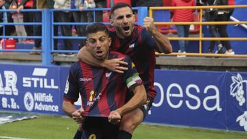 El Extremadura manda al Deportivo a las catacumbas