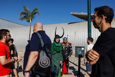 El aire se llena de creatividad y pasión mientras los fans exploran la Comic Con.