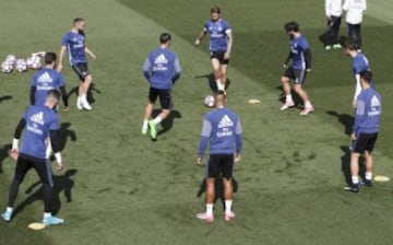 Cristiano en el centro del rondo.