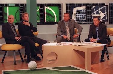 Former Liverpool, Manchester City and Osasuna player Michael Robinson has died