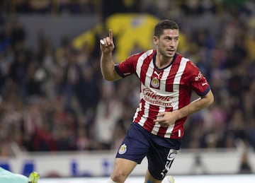 Chivas le abre las puertas a Santiago Ormeño