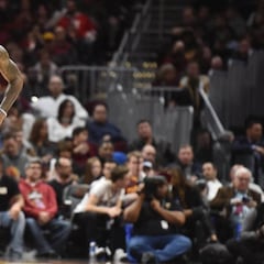 Houston juega con los Cavaliers (+32...) en televisión nacional