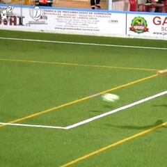 La gran jugada de Saponjic que le valió el elogio público del Cholo