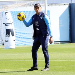 “En mi época los futbolistas eran más fuertes mentalmente; ahora son unos llorones”