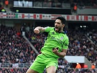 Soccer Football - Premier League - Sunderland v Fulham - Stadium of Light, Sunderland, Britain - February 22, 2026 Fulham's Raul Jimenez celebrates scoring their first goal REUTERS/Scott Heppell EDITORIAL USE ONLY. NO USE WITH UNAUTHORIZED AUDIO, VIDEO, DATA, FIXTURE LISTS, CLUB/LEAGUE LOGOS OR 'LIVE' SERVICES. ONLINE IN-MATCH USE LIMITED TO 120 IMAGES, NO VIDEO EMULATION. NO USE IN BETTING, GAMES OR SINGLE CLUB/LEAGUE/PLAYER PUBLICATIONS. PLEASE CONTACT YOUR ACCOUNT REPRESENTATIVE FOR FURTHER DETAILS..
