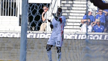 Martinique's forzqrd Kevin Fortune cemlebrqtes scoring his teq,�s first goql during the Concacaf 2023 Gold Cup Group C football match between El Salvador and Martinique at the DRV PNK stadium in Fort Lauderdale, Florida; on June 26, 2023. (Photo by CHANDAN KHANNA / AFP)