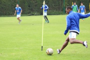 Millonarios prepara el clásico de Santa Fe 