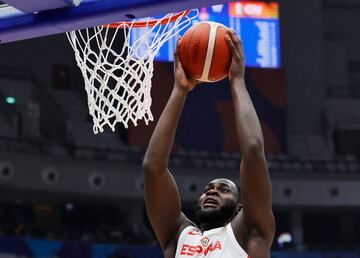 La selecci¨®n espa?ola de baloncesto vence en su debut en el Mundial ante Costa de Marfil.