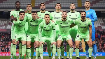 Formación titular del Athletic en Vallecas