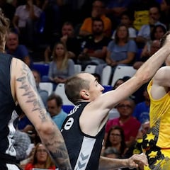 Campanada del Bilbao a ritmo de los debutantes Brown y Bouteille