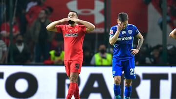 Pedro Alexis Canelo celebrates his goal 1-0 of Toluca and Charles Aranguiz of Bayer Leverkusen during the game Toluca (MEX) vs Bayer Leverkusen (GER), friendly to celebrate 100 years of Bayer in Mexico, at the Nemesio Diez Stadium, on May 17, 2022.

<br><br>

Pedro Alexis Canelo celebra su gol 1-0 de Toluca y Charles Aranguiz de Bayer Leverkusen en lamento durante el partido Toluca (MEX) vs Bayer Leverkusen (GER), amistoso para celebrar los 100 aniversario de Bayer en Mexico, en el Estadio Nemesio Diez, el 17 de Mayo de 2022.