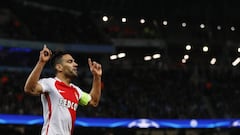 Falcao en Manchester: Doblete al City y por Champions League