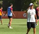 El cálido saludo de Valdivia y Salas en el Monumental