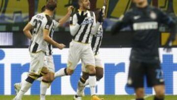 Inter de Milán cae ante Udinese en casa. Medel fue titular y estuvo hasta los 90 minutos.