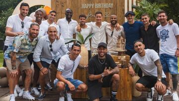 Mbappé, el gran ausente del cumpleaños de Herrera; Messi y Ramos se estrenan