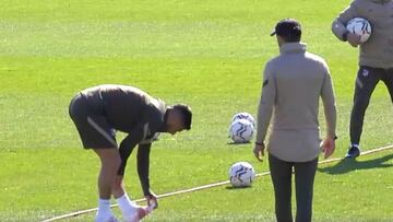 Luis Suárez sufre una lesión muscular y tiene que abandonar el entrenamiento