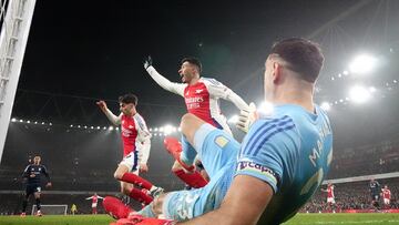 ¡Grosero error del Dibu Martínez en el Aston Villa-Arsenal! En Argentina no se lo van a creer