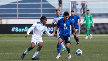 Honduras se colgó la medalla de bronce en fútbol varonil después de vencer 2-1 a su similar de El Salvador en duelo celebrado en el Estadio Las Delicias.