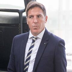 El agente de Berizzo: "Las posturas con el Sevilla, lejanas"