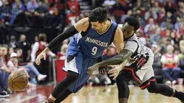 Feb 25, 2017; Houston, TX, USA; Houston Rockets guard Patrick Beverley (2) stars the ball from Minnesota Timberwolves guard Ricky Rubio (9) in the first half at Toyota Center. Mandatory Credit: Thomas B. Shea-USA TODAY Sports