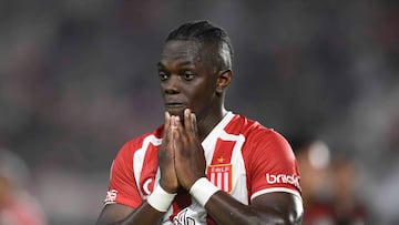 LA PLATA, ARGENTINA - APRIL 6: Edwuin Cetre of Estudiantes gestures during a Copa de la Liga 2024 group B match between Estudiantes and Central Cordoba at Jorge Luis Hirschi Stadium on April 6, 2024 in La Plata, Argentina. (Photo by Gustavo Garello/Jam Media/Getty Images)