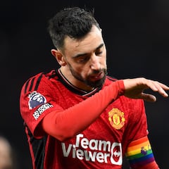 Bruno Fernandes termina con curiosa racha en la Premier League tras fallar un penal ante el Chelsea