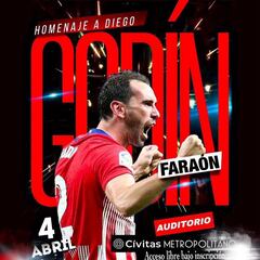 Godín salta a escena